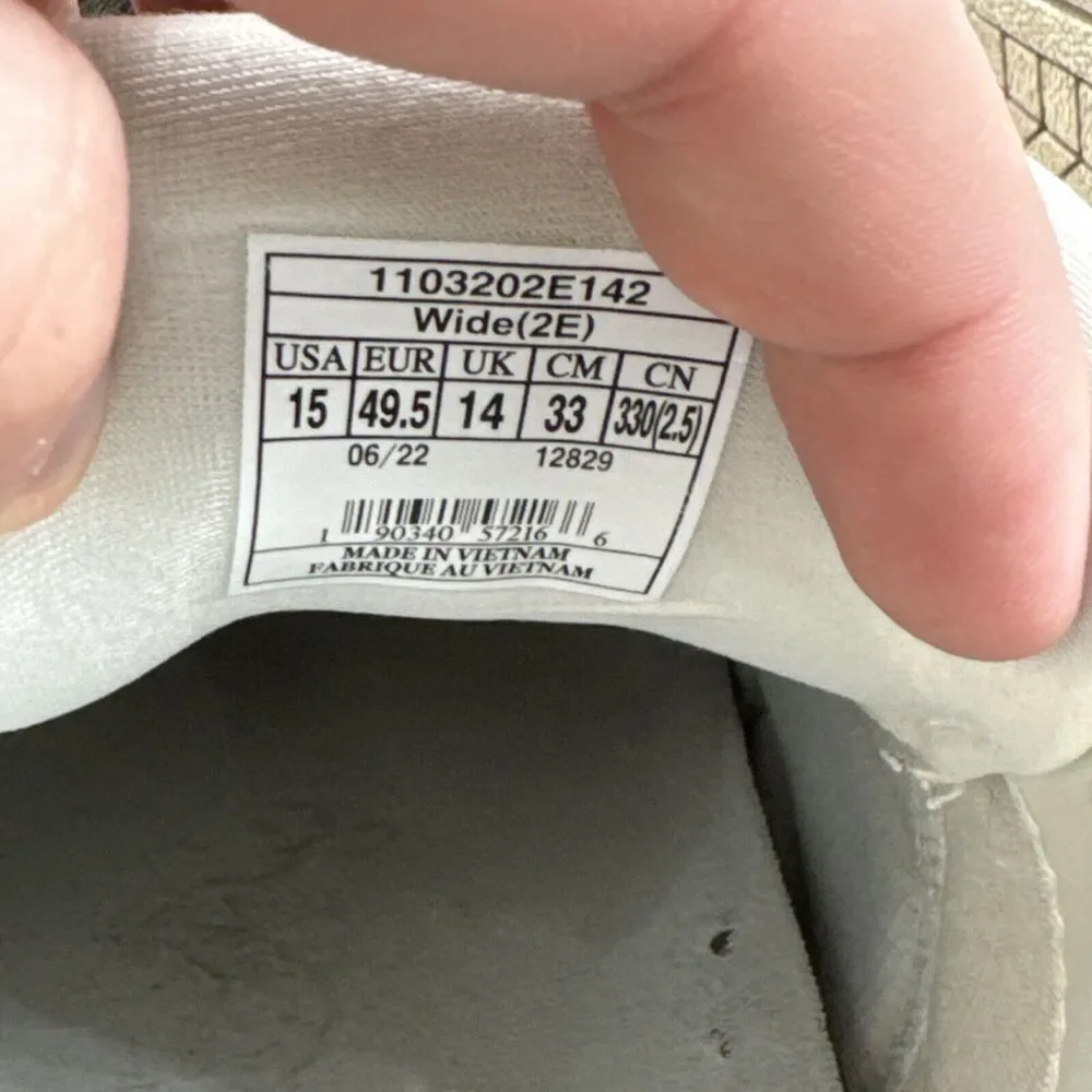 Brooks Addiction Walker 2 Mens Size 15 2E Wide Walking Shoes White Strap Sneaker